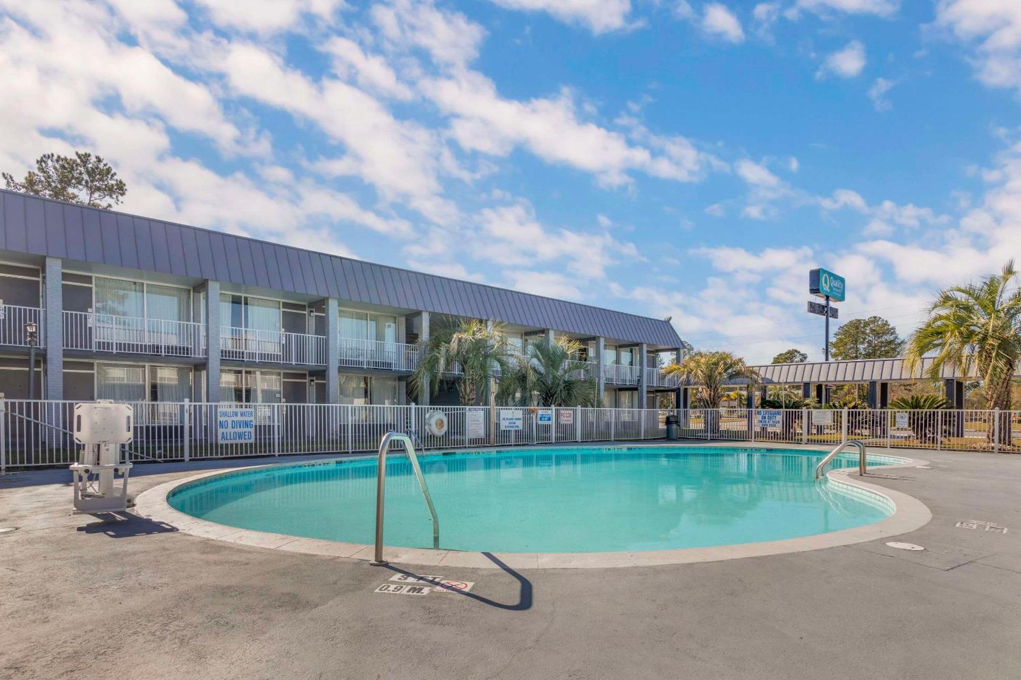Quality Inn & Suites Hardeeville - Savannah North Exterior foto